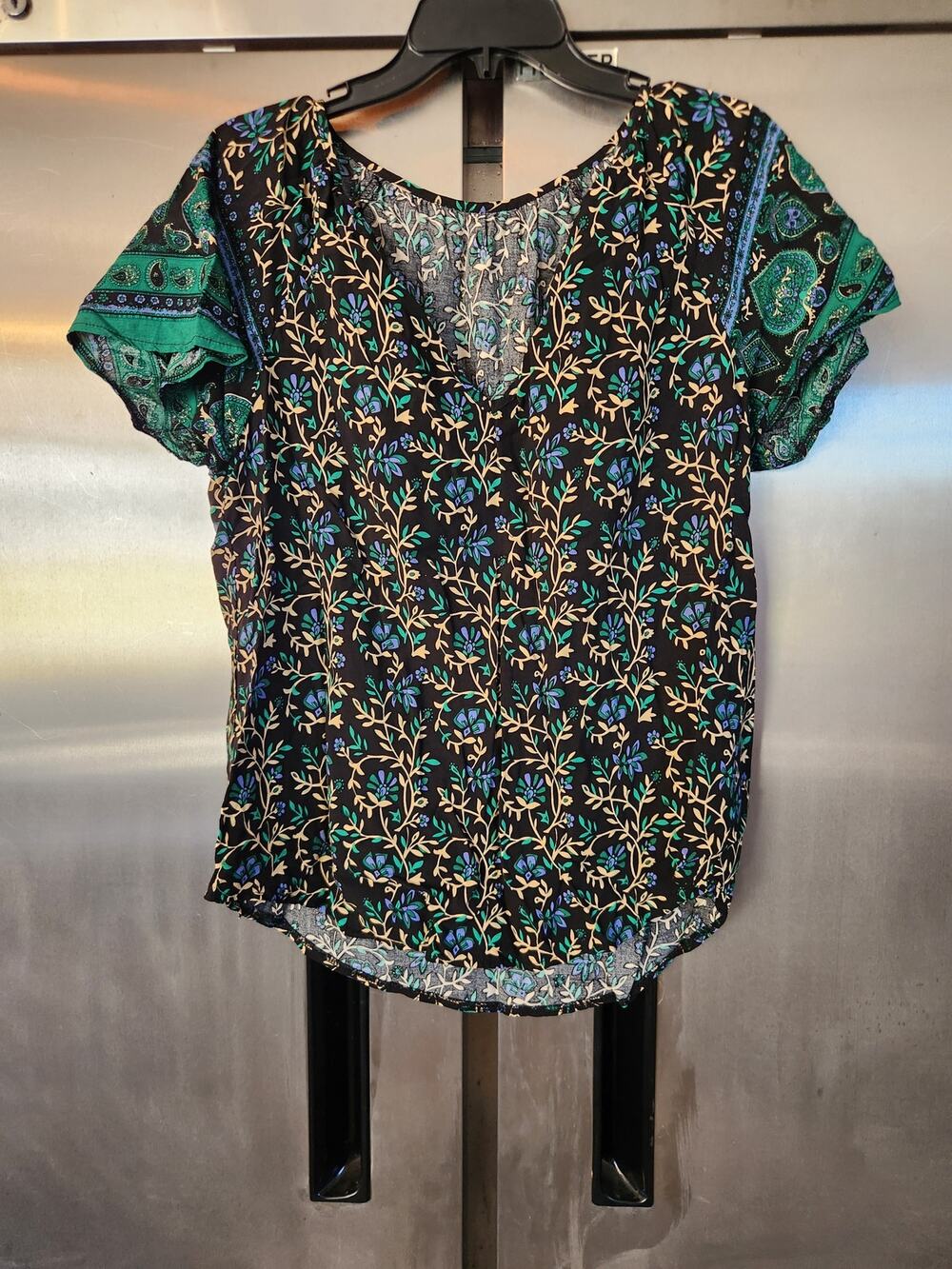 SHEIN Womens Floral Blouse Size XL | Black Green Boho V-Neck Flutter Sleeve